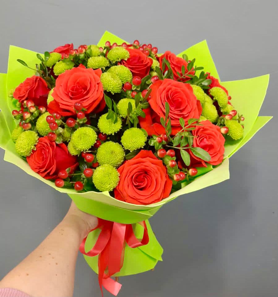 Букет цветов из: Хризантемы и Розы в Советске Калининградской области