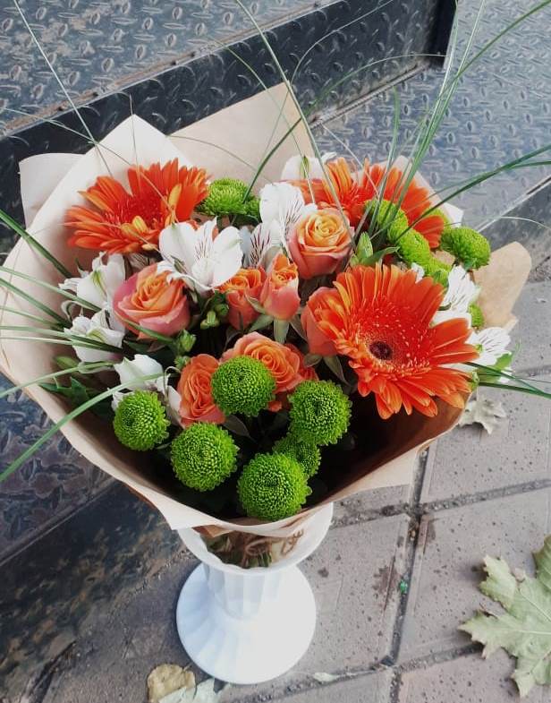 Букет цветов из: Герберы, Хризантемы, Альстромерии и Розы в Советске Калининградской области