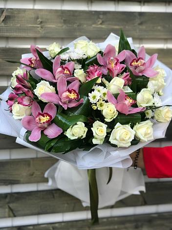 Букет цветов из: Розы и Хризантемы в Советске Калининградской области