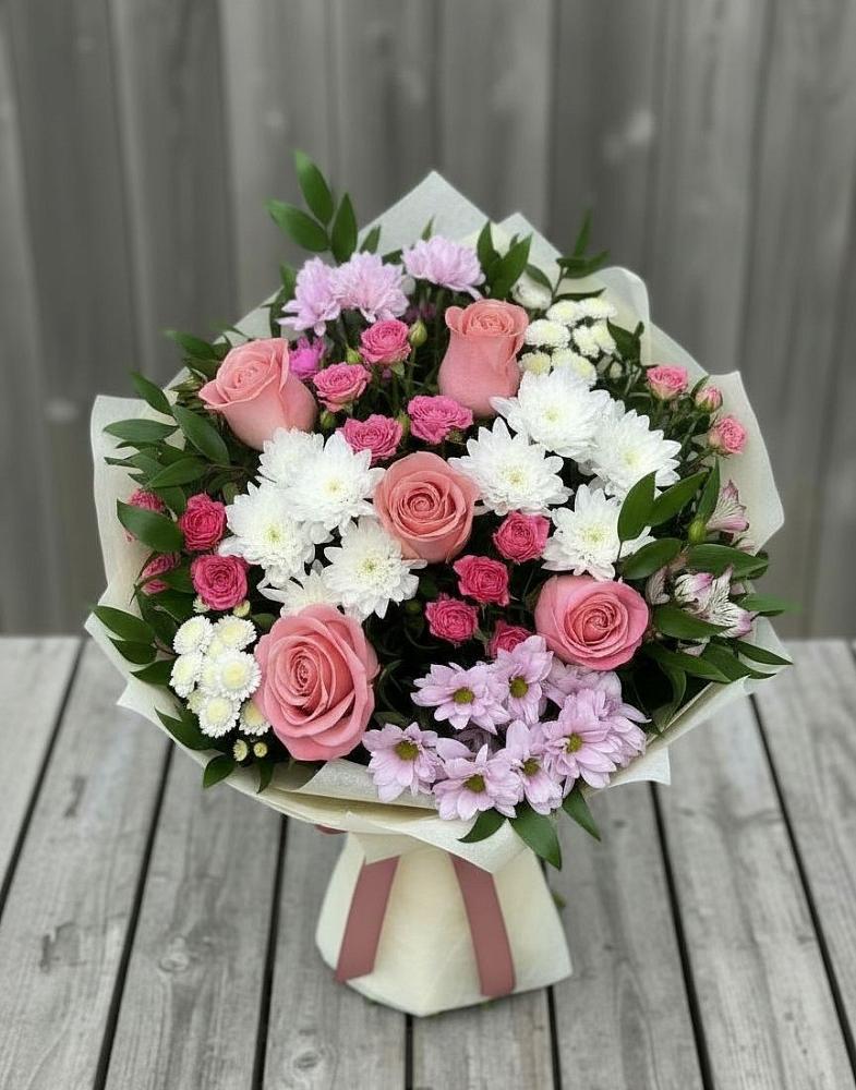 Букет цветов из: Альстромерии, Гвоздики, Розы и Хризантемы в Советске Калининградской области