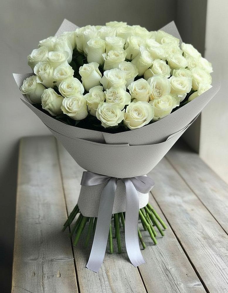 Букет 35 Белых роз в Советске Калининградской области