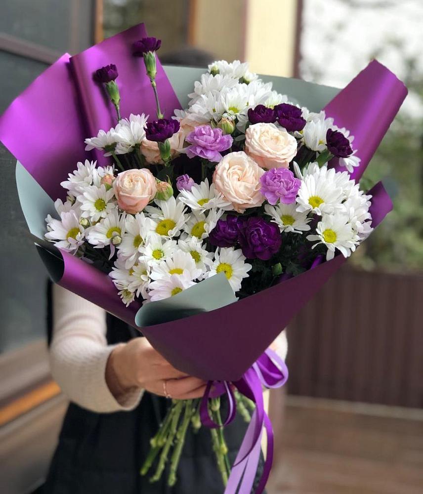 Букет цветов из: Хризантемы, Гвоздики и Розы в Советске Калининградской области