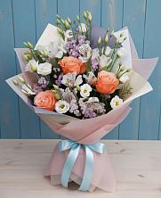 Букет цветов из:  Лизиантусы, Розы, Альстромерии и Гипсофила в Советске Калининградской области