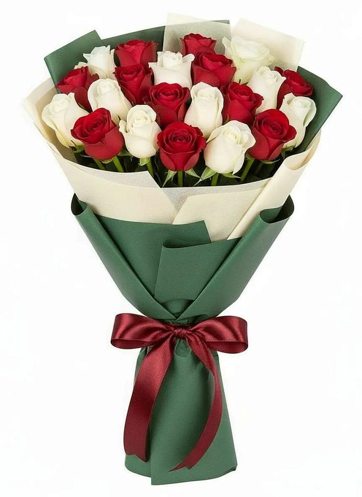 Букет Микс из красных и белых роз в Советске Калининградской области