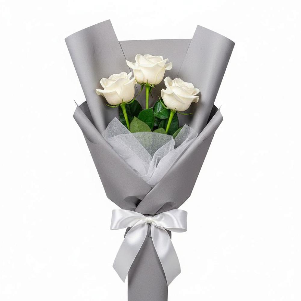 Букет 3 белые розы в Советске Калининградской области