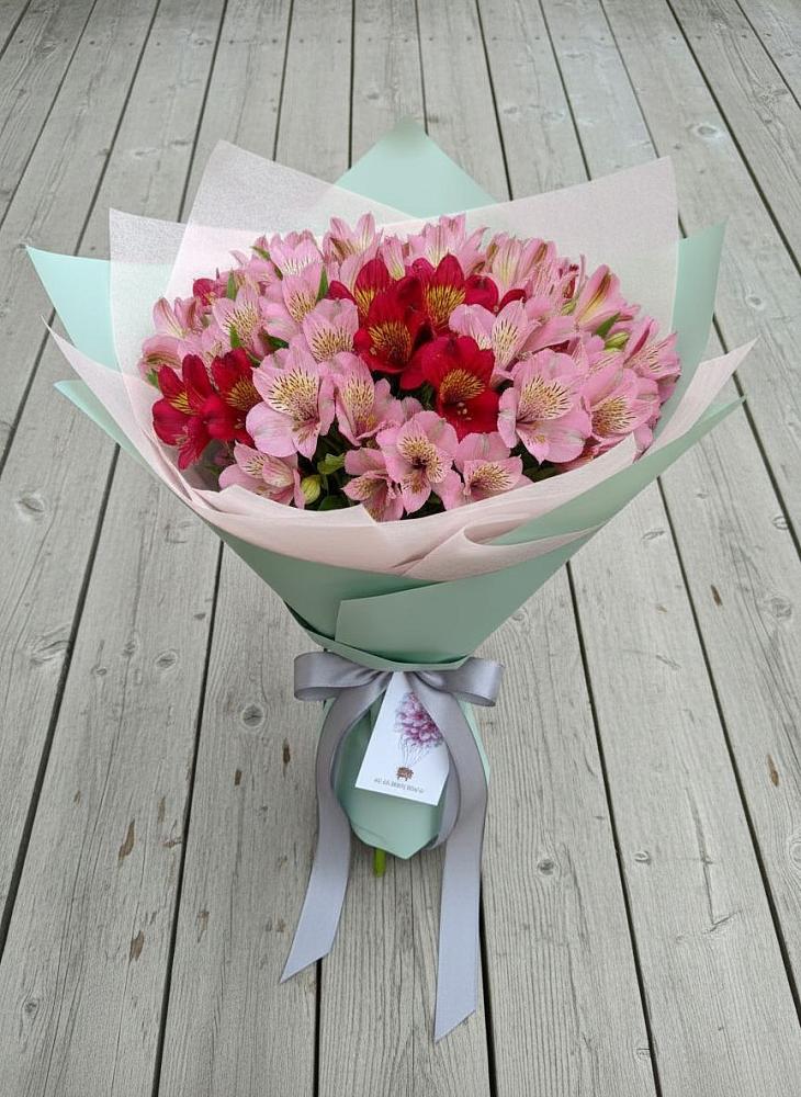Букет цветов из: Альстромерии в Советске Калининградской области