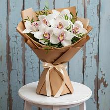 Букет цветов из:  Орхидеи и Розы в Советске Калининградской области